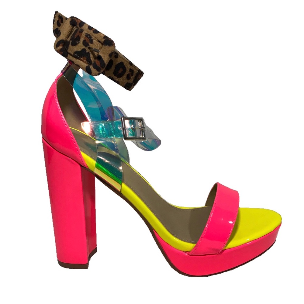 Women’s Neon and leopard 🐆 heels.